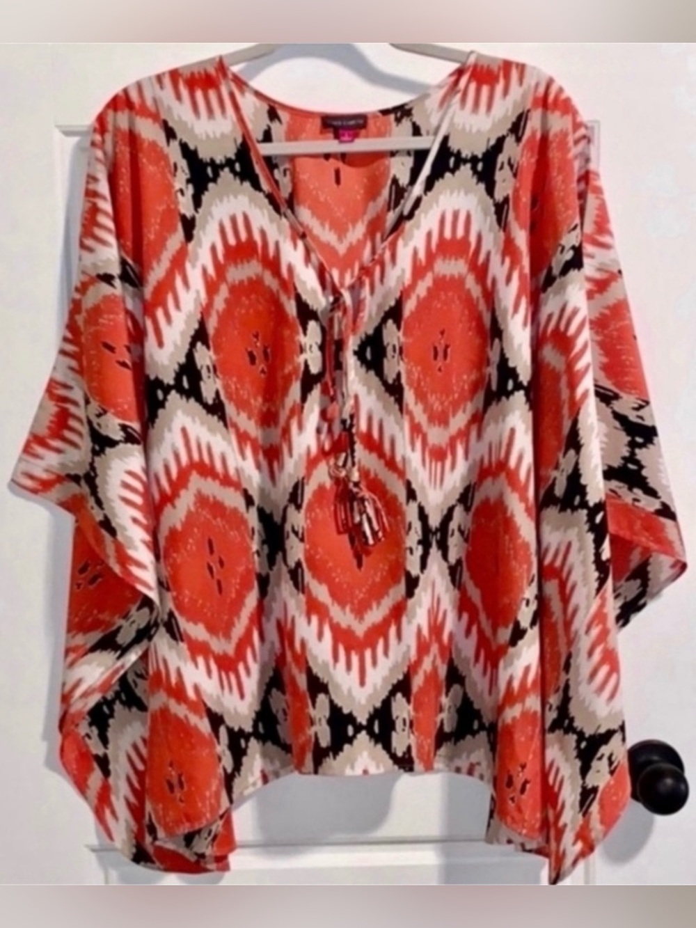 Gorgeous Large Vince Camuto Blouse(NWOT)